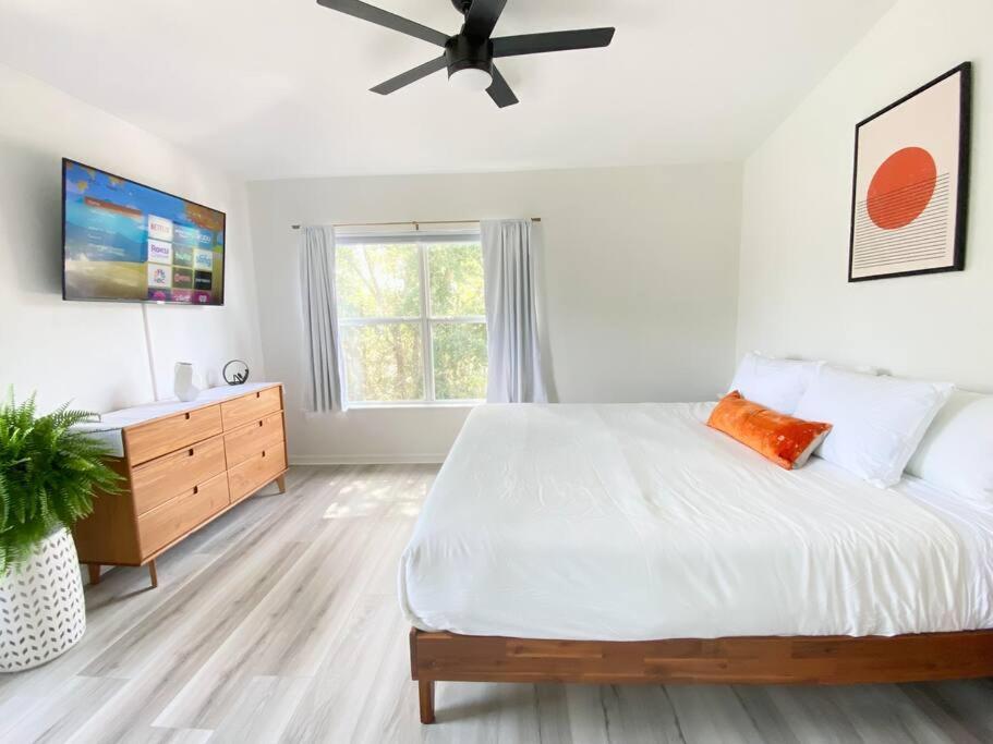 Sanctuary Gainesville Bright 2 Bedroom King Condo エクステリア 写真